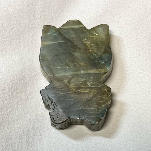 Carved Labradorite Hello Kitty Crystal - Picture 6 of 8